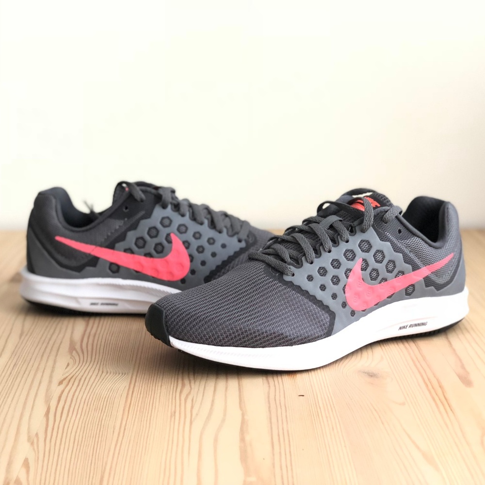 NEW Nike Downshifter 7 Running Sneakers - Picture 3 of 8